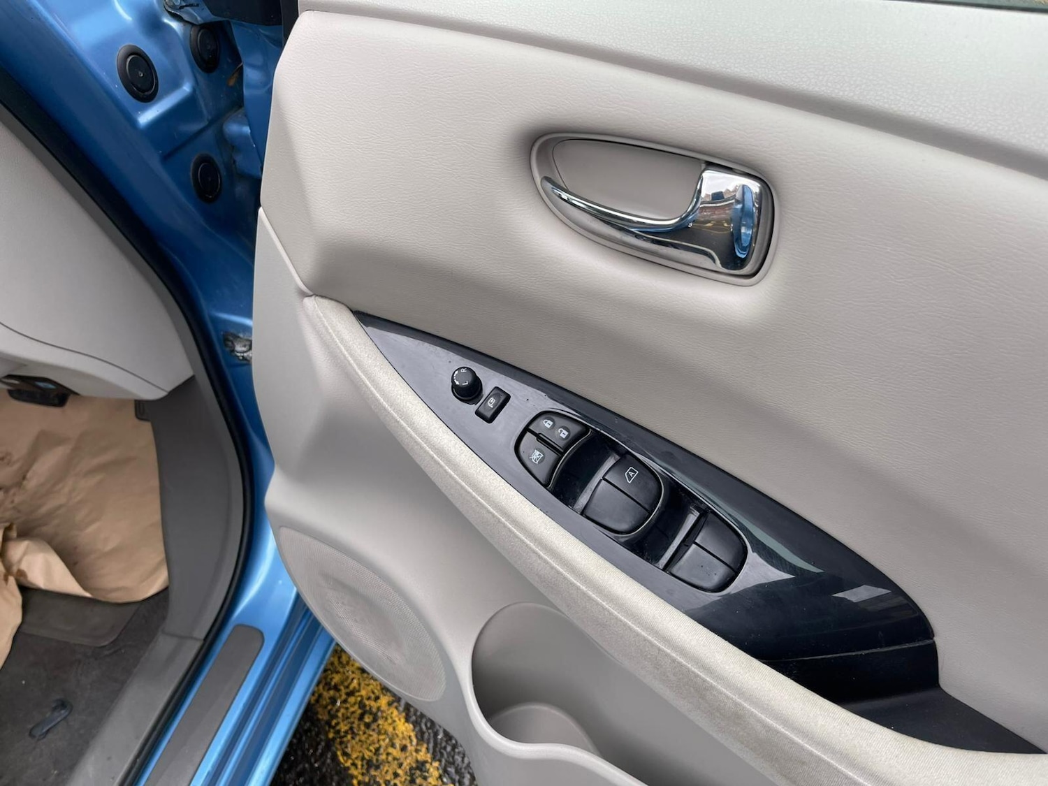 Used Nissan Leaf 2011 for sale - 77314639: Photo 26