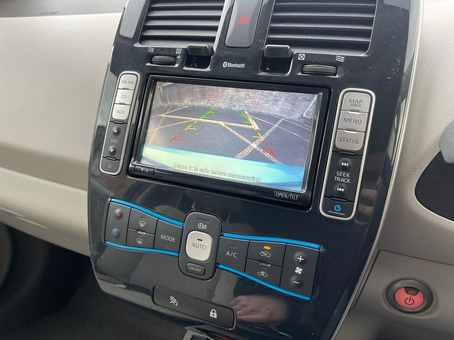 Used Nissan Leaf 2011 for sale - 77314639: Photo 29