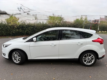 Used Ford Focus 2015 for sale - 76306669: Photo 3