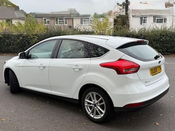 Used Ford Focus 2015 for sale - 76306669: Photo 4