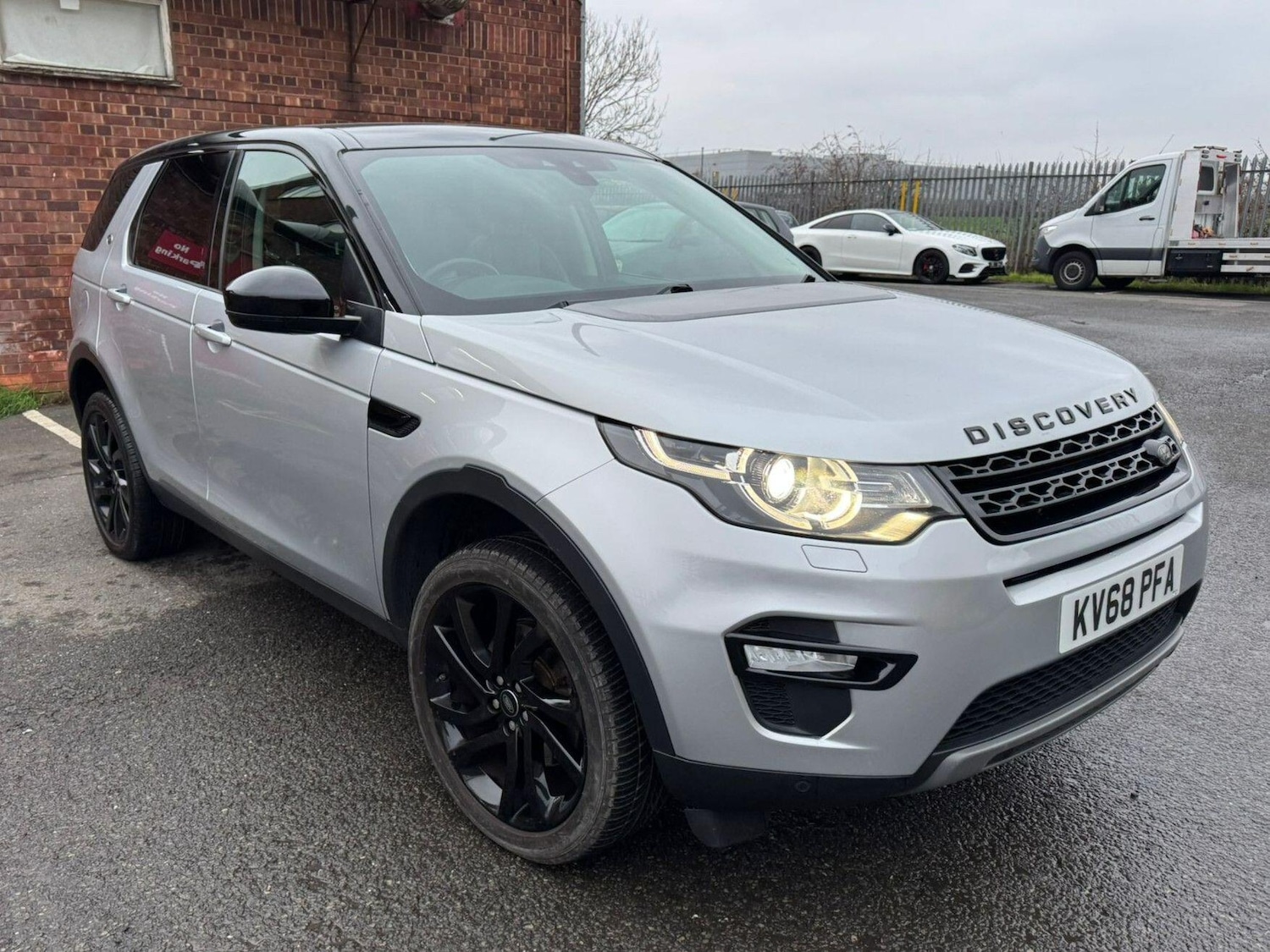 Used Land Rover Discovery Sport 2018 for sale - 77074949: Photo 1