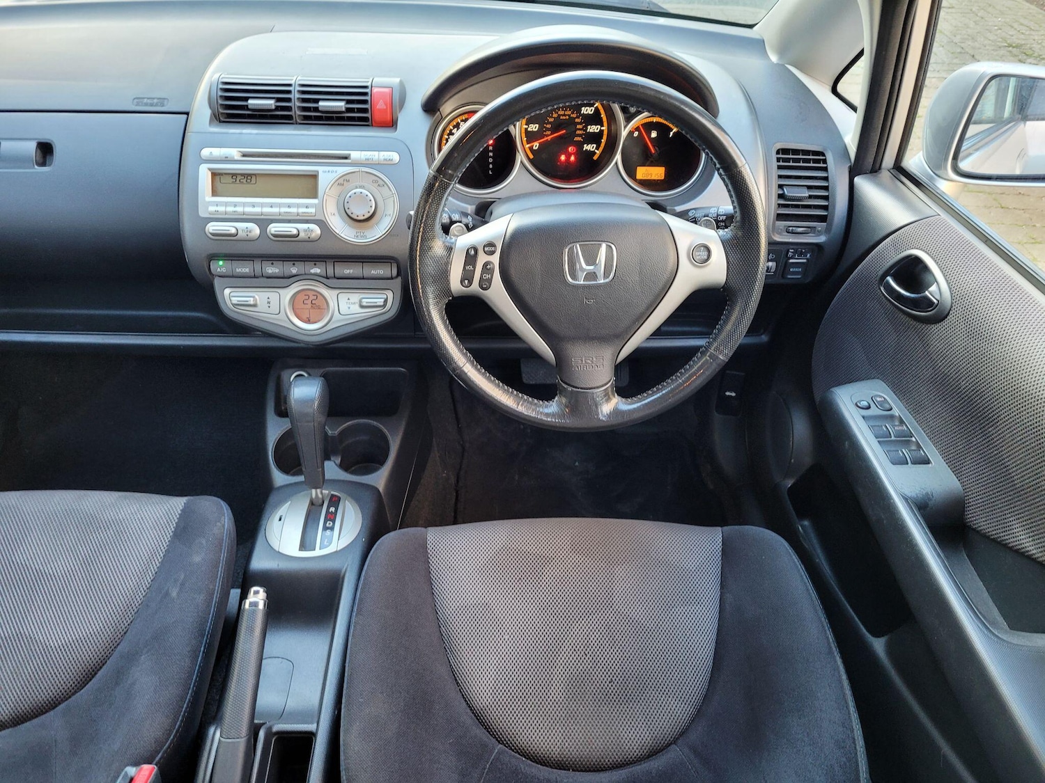Used Honda Jazz 2006 for sale - 76645987: Photo 15