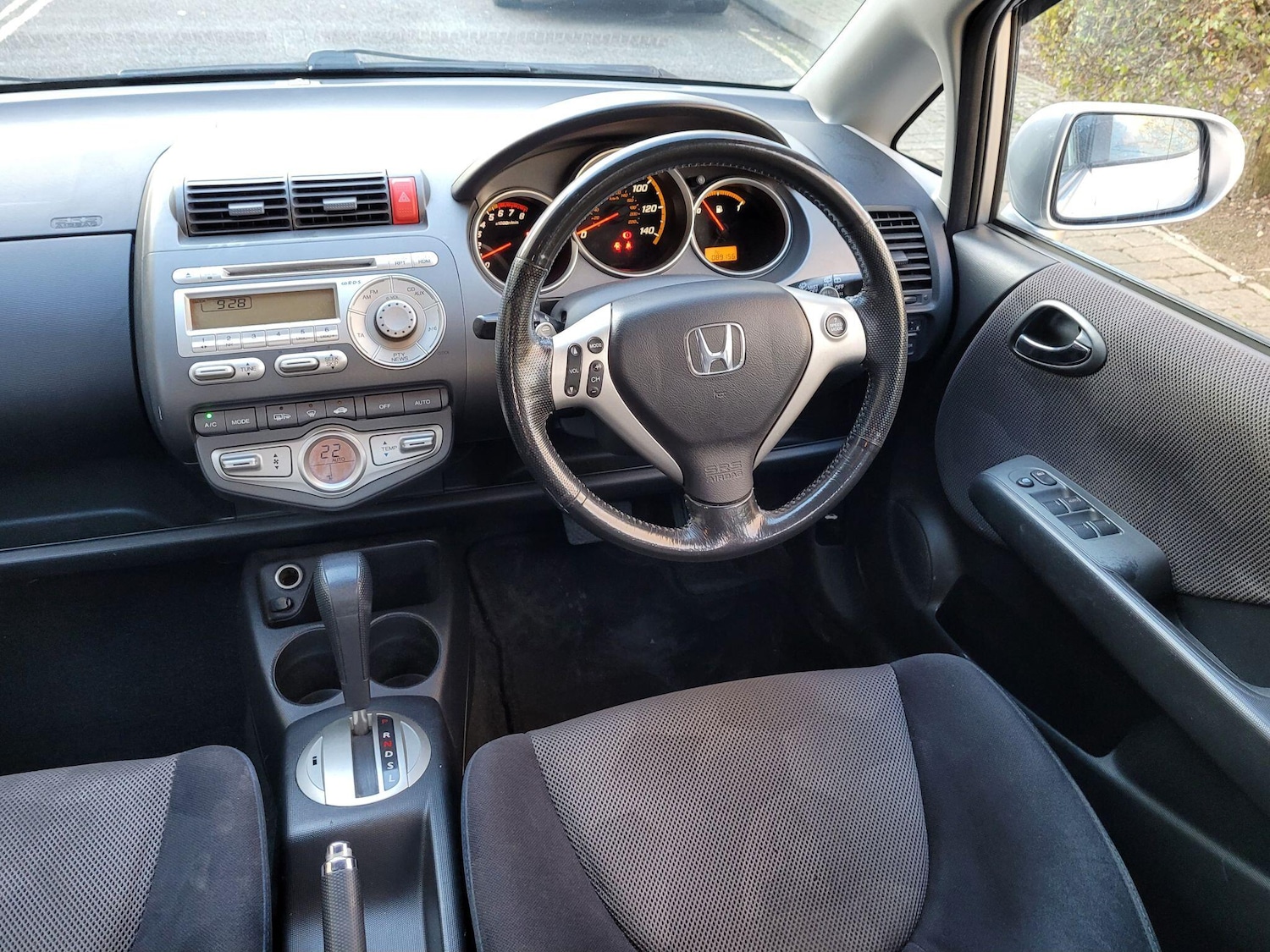 Used Honda Jazz 2006 for sale - 76645987: Photo 16