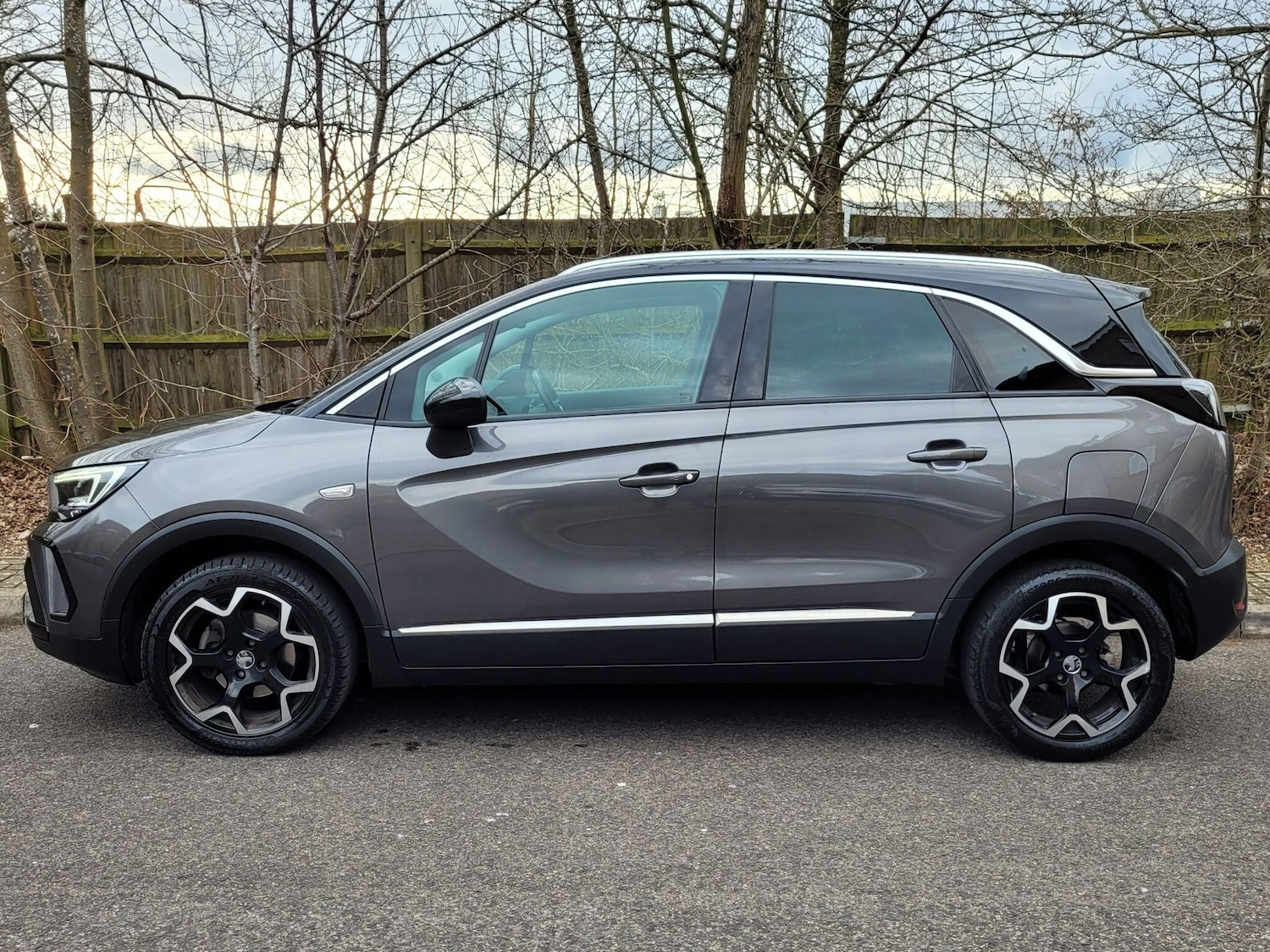 Used Vauxhall Crossland 2022 for sale - 77839516: Photo 2