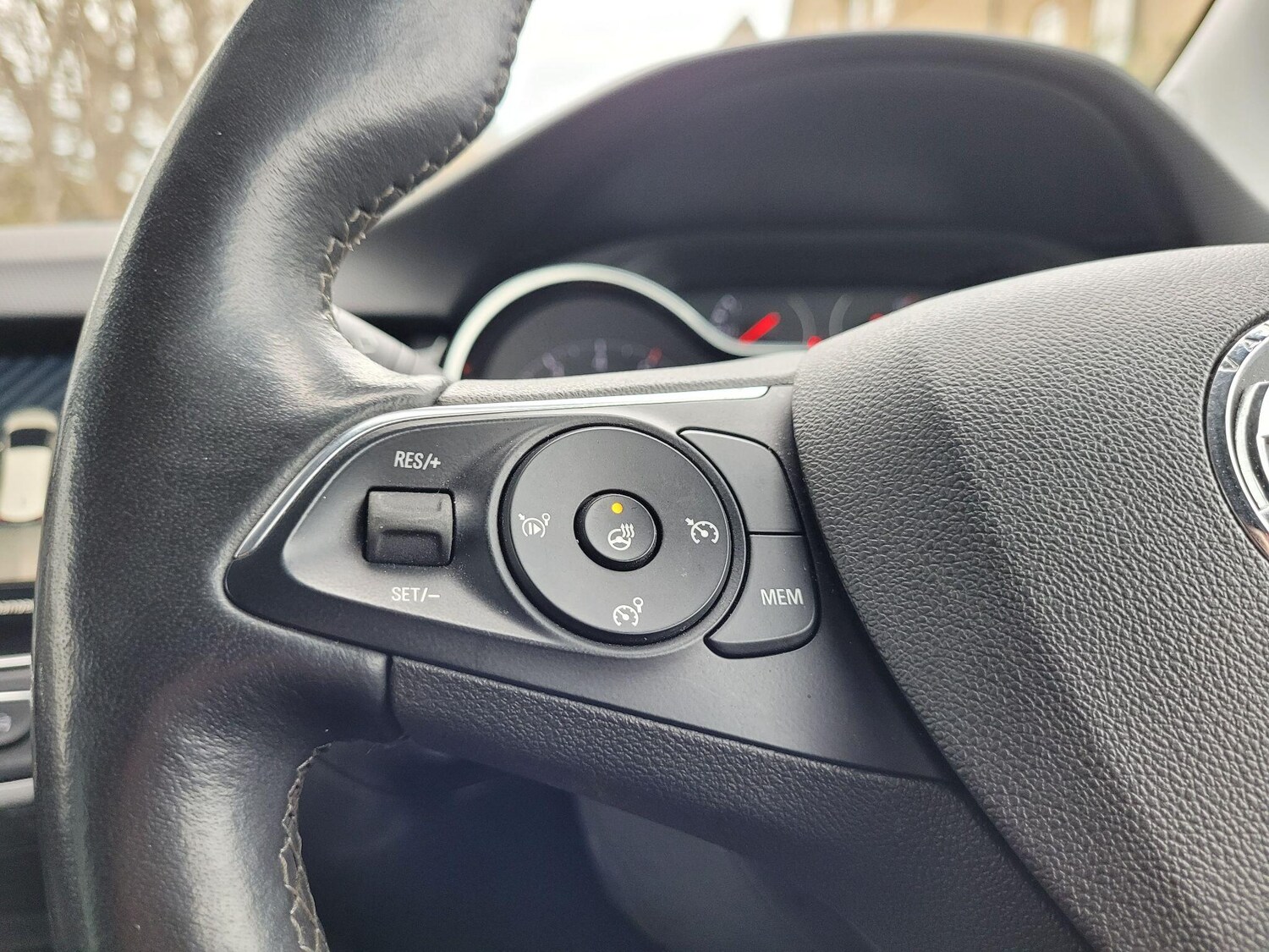 Used Vauxhall Crossland 2022 for sale - 77839516: Photo 31