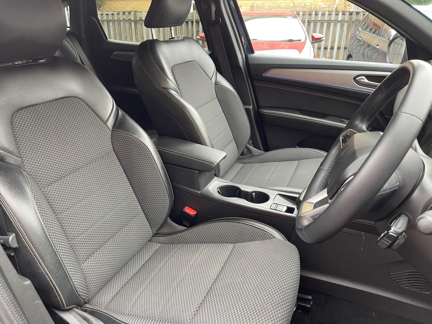 Used Renault Arkana 2025 for sale - 76633995: Photo 19