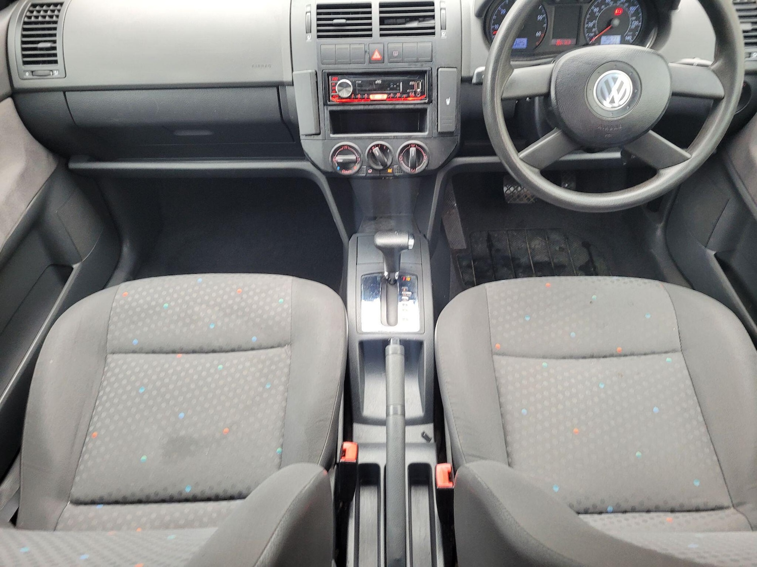 Used Volkswagen Polo 2004 for sale - 76632730: Photo 19