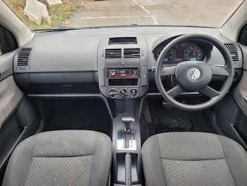 Used Volkswagen Polo 2004 for sale - 76632730: Photo