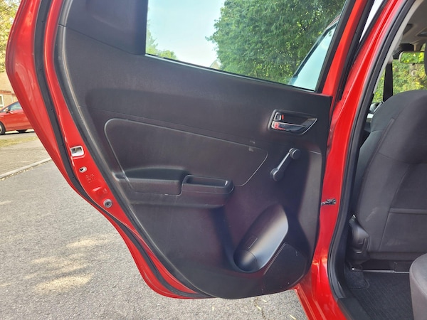 Used Suzuki Swift 2023 for sale - 75553284: Photo 37