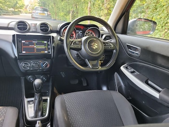 Used Suzuki Swift 2023 for sale - 75553284: Photo