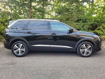 Used Peugeot 5008 2023 for sale - 76137587: Photo 2