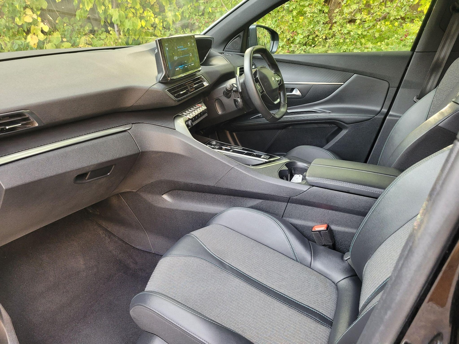 Used Peugeot 5008 2023 for sale - 76137587: Photo 31