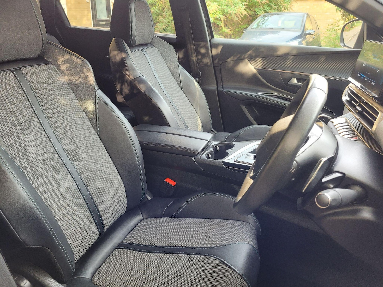 Used Peugeot 5008 2023 for sale - 76137587: Photo 35