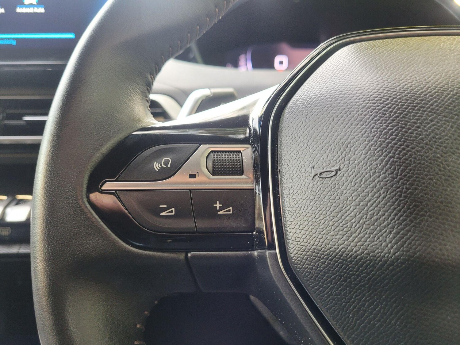 Used Peugeot 5008 2023 for sale - 76137587: Photo 54