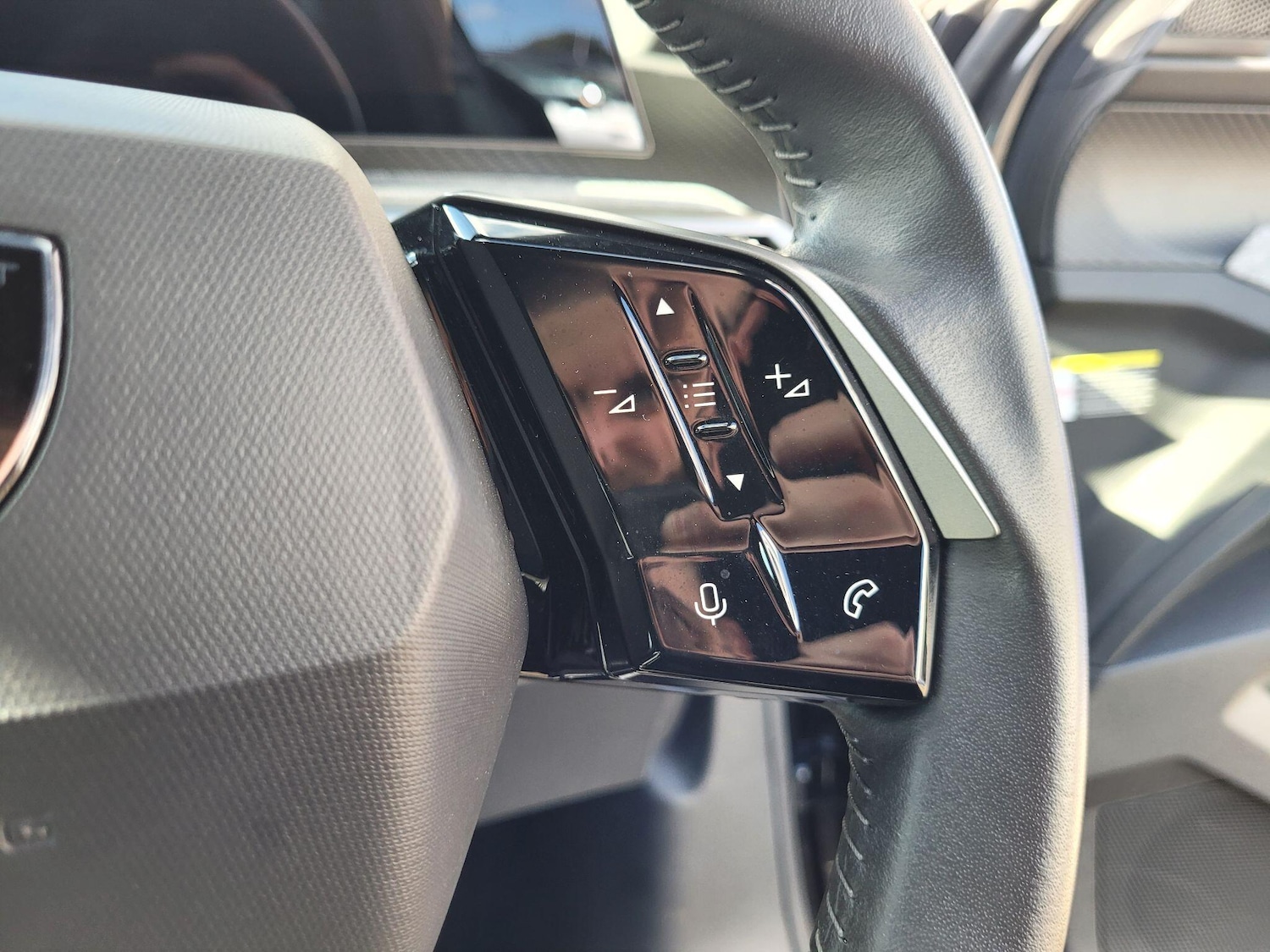 Used Peugeot 3008 2024 for sale - 78033809: Photo 40