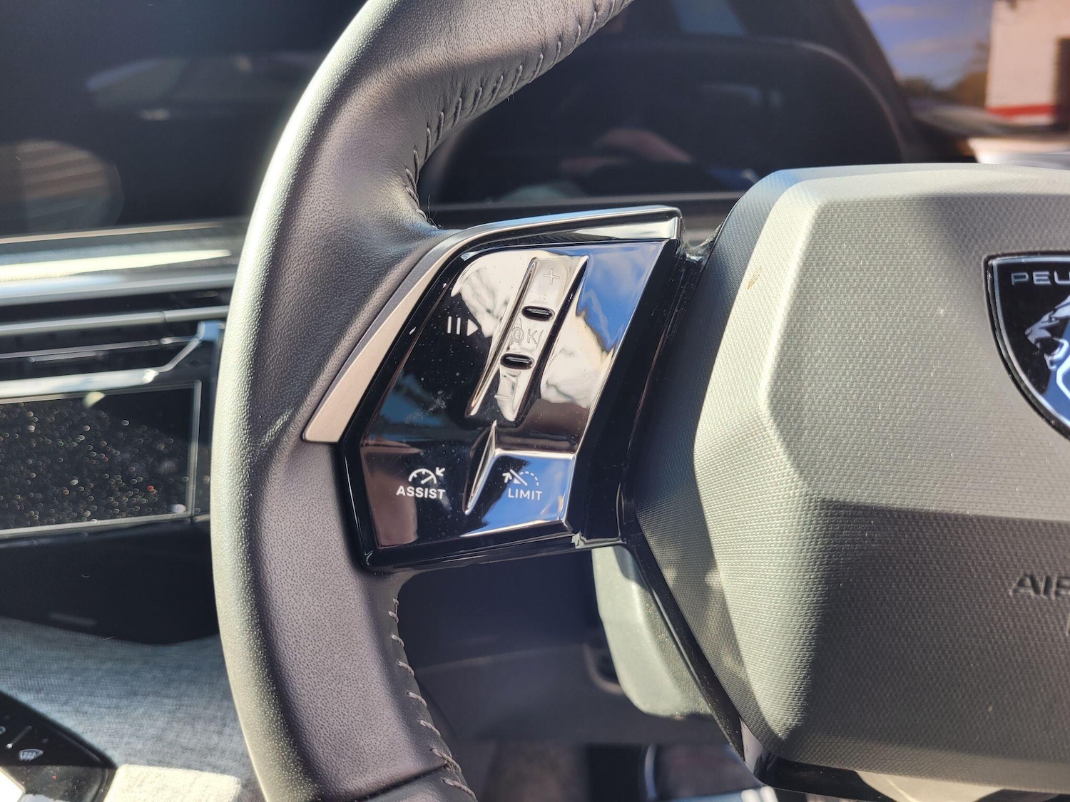 Used Peugeot 3008 2024 for sale - 78033809: Photo 41