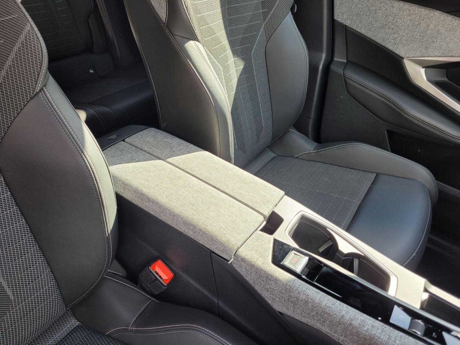 Used Peugeot 3008 2024 for sale - 78033809: Photo 43