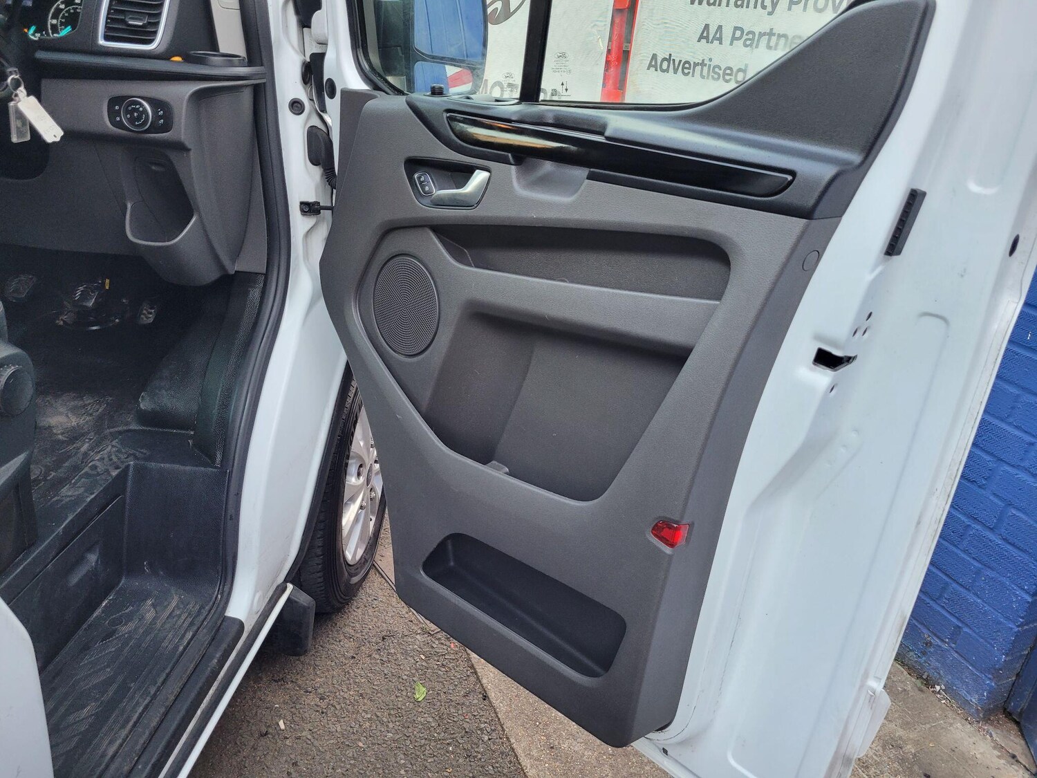 Used Ford Transit Custom 2023 for sale - 77957711: Photo 16