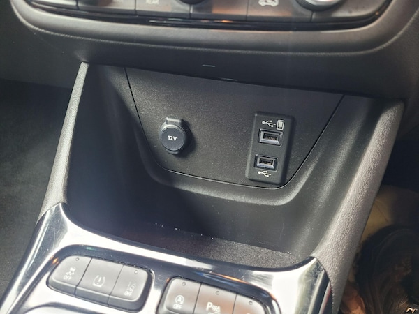 Used Vauxhall Crossland 2023 for sale - 75990333: Photo 32