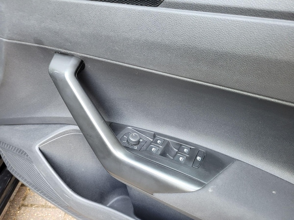Used Volkswagen Polo 2022 for sale - 74642309: Photo 33