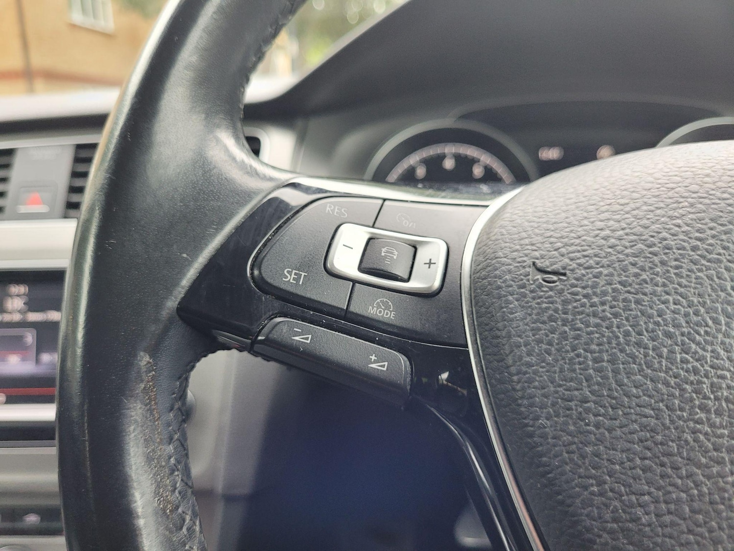 Used Volkswagen Golf 2014 for sale - 76990262: Photo 26