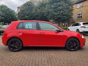 Used Volkswagen Golf 2014 for sale - 76990262: Photo