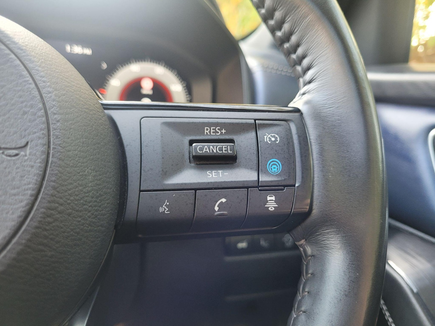 Used Nissan Qashqai for sale - 76995987: Photo 30