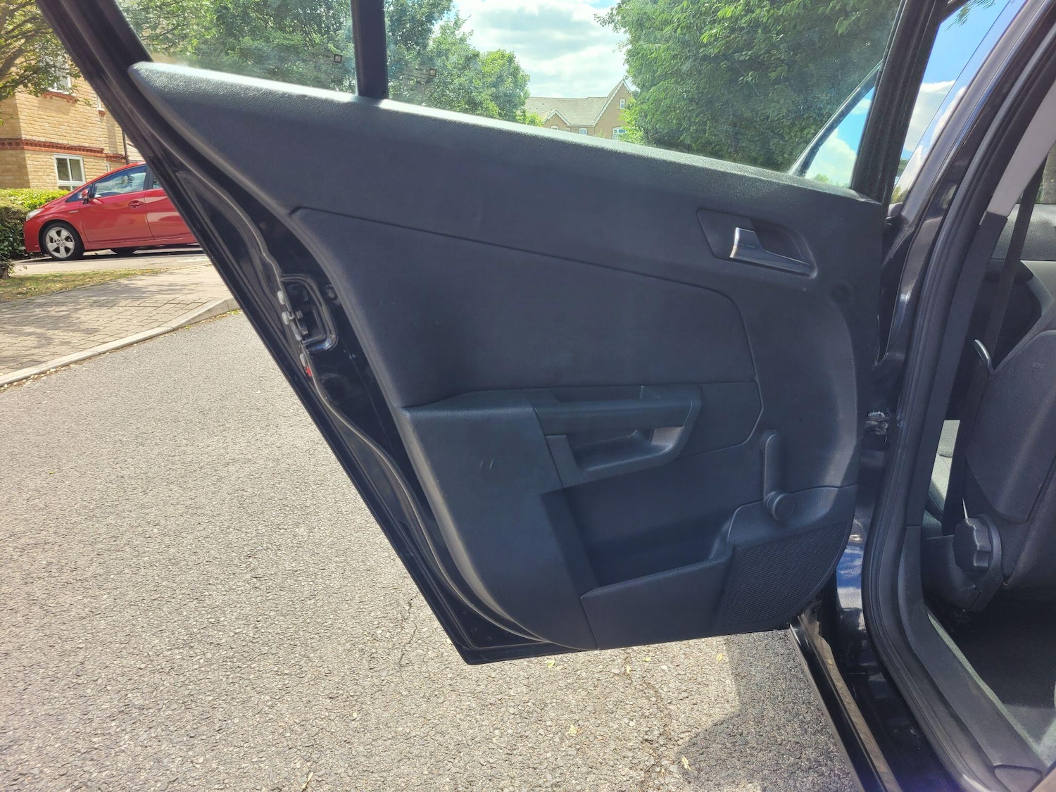 Vehicle 28