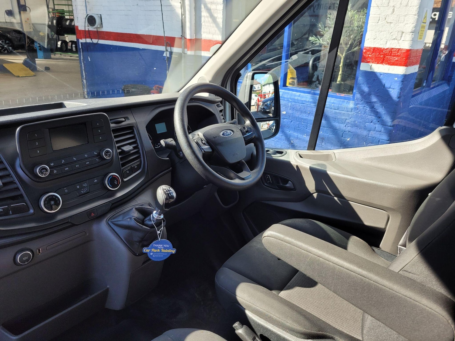 Used Ford Transit for sale - 78128128: Photo 2