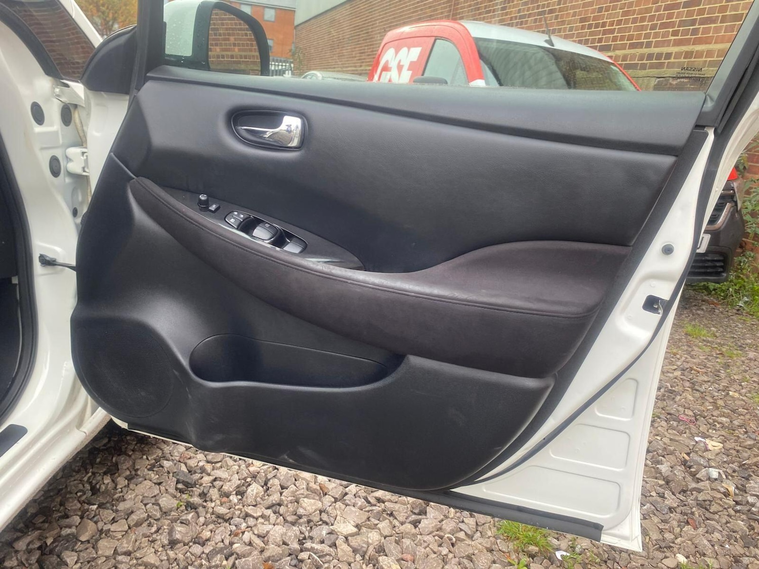 Used Nissan Leaf 2016 for sale - 76634004: Photo 25