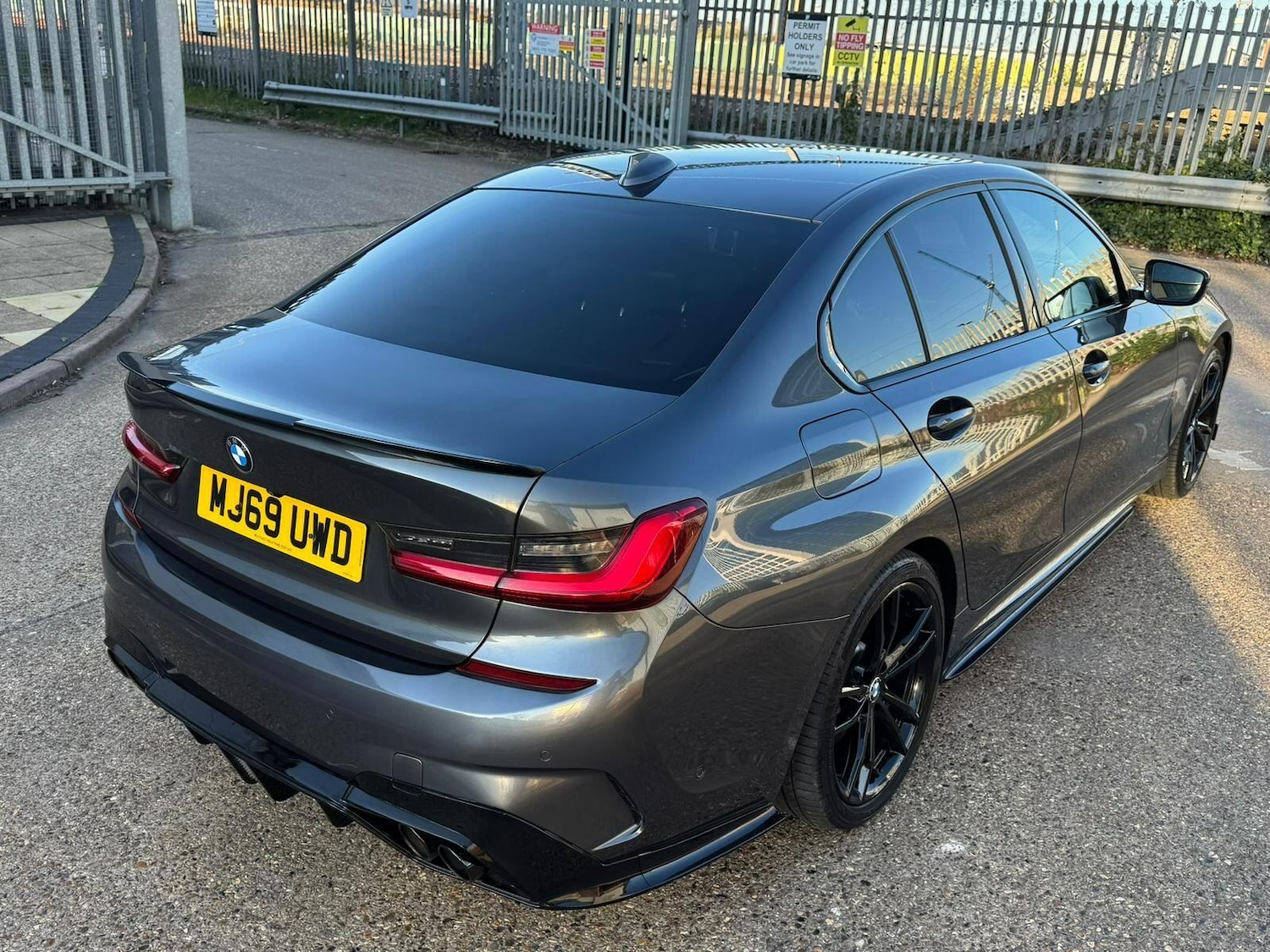 Used BMW 3 Series 2019 for sale - 77993827: Photo 2