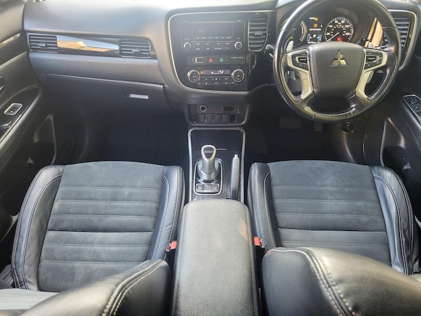 Used Mitsubishi Outlander 2017 for sale - 76247377: Photo 14