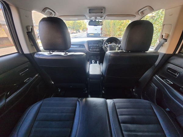 Used Mitsubishi Outlander 2017 for sale - 76247377: Photo 17