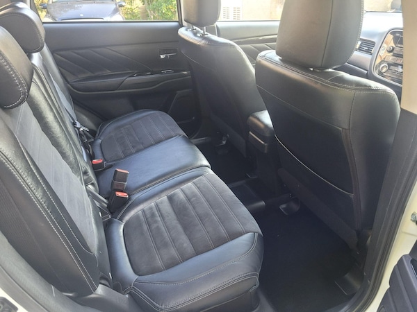 Used Mitsubishi Outlander 2017 for sale - 76247377: Photo 18