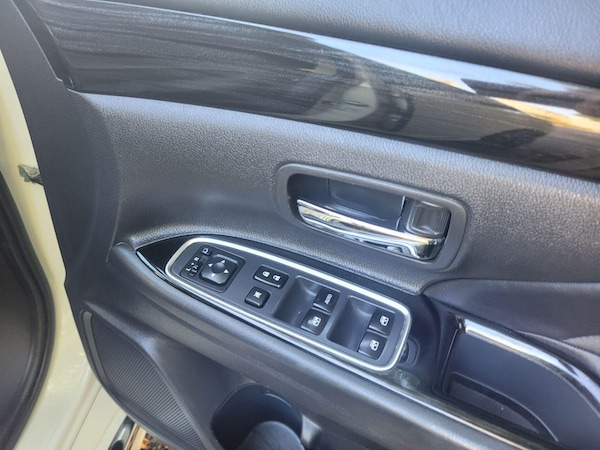 Used Mitsubishi Outlander 2017 for sale - 76247377: Photo 23