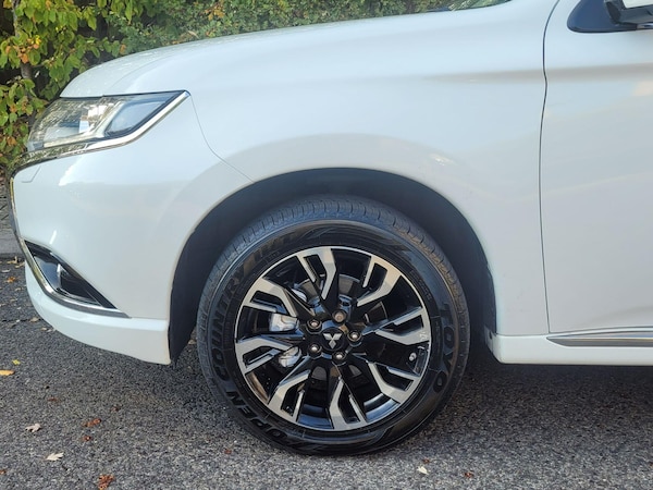 Used Mitsubishi Outlander 2017 for sale - 76247377: Photo 28
