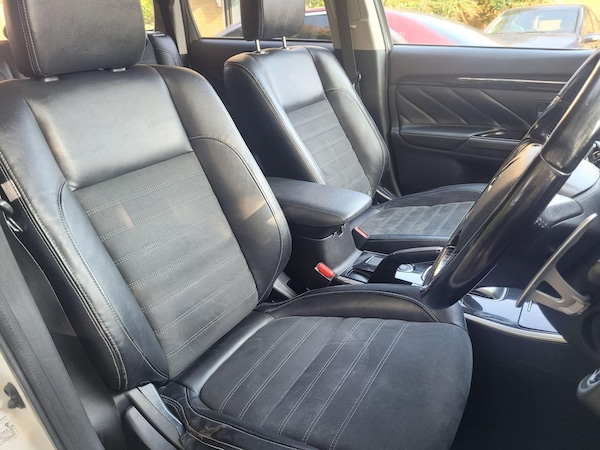 Used Mitsubishi Outlander 2017 for sale - 76247377: Photo 39