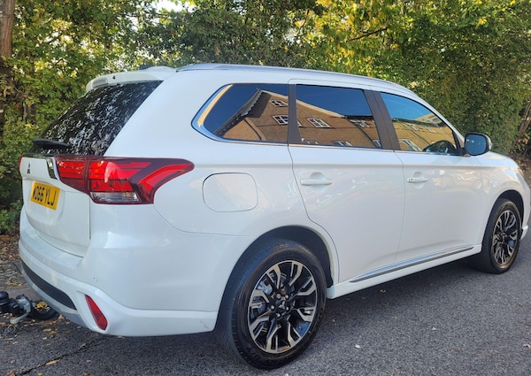 Used Mitsubishi Outlander 2017 for sale - 76247377: Photo 6