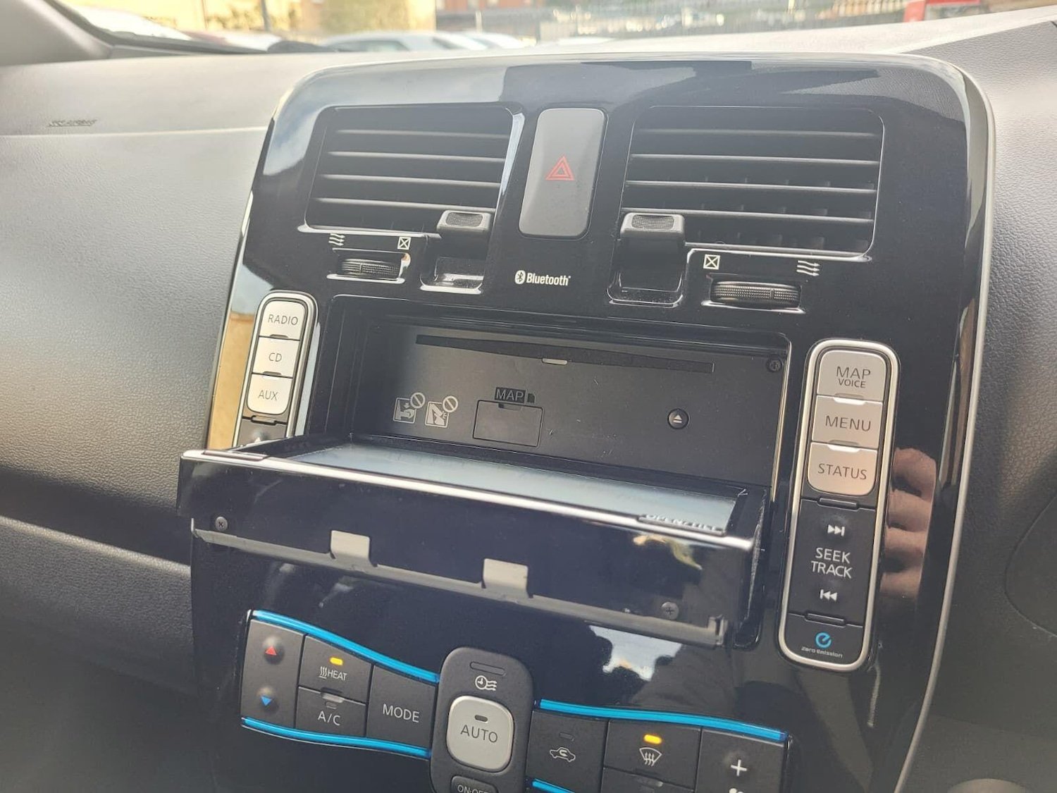 Used Nissan Leaf 2016 for sale - 76399340: Photo 30