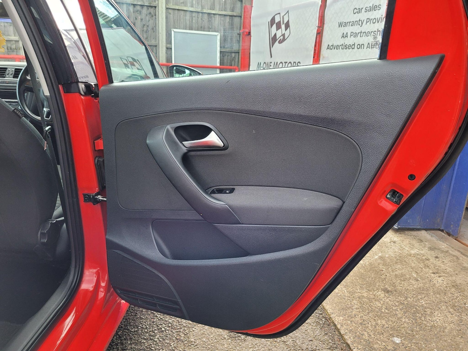 Used Volkswagen Polo 2012 for sale - 77705481: Photo 18