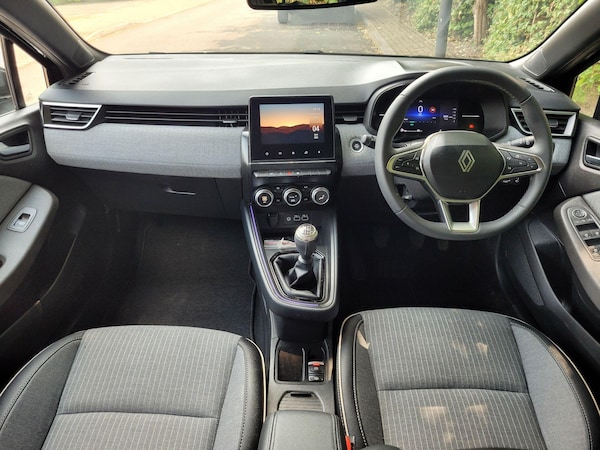 Used Renault Clio 2024 for sale - 74862107: Photo 20