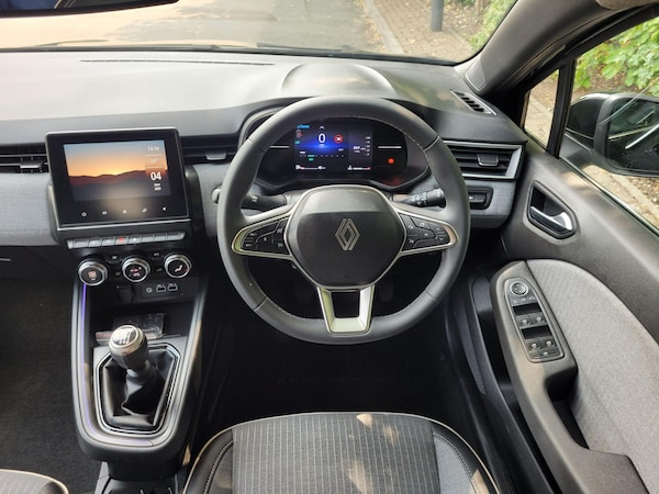 Used Renault Clio 2024 for sale - 74862107: Photo 23
