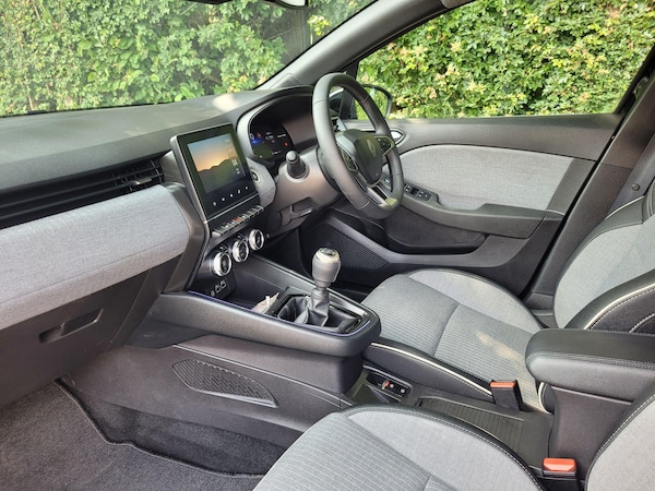 Used Renault Clio 2024 for sale - 74862107: Photo 38