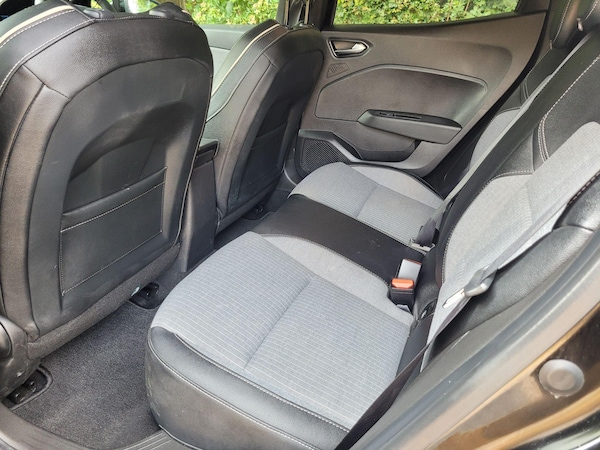 Used Renault Clio 2024 for sale - 74862107: Photo 41