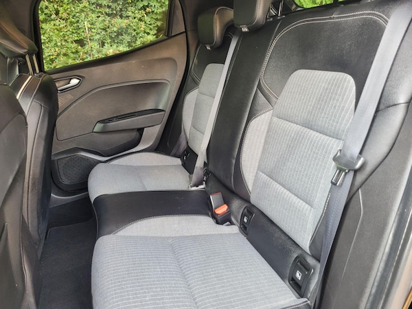 Used Renault Clio 2024 for sale - 74862107: Photo 42