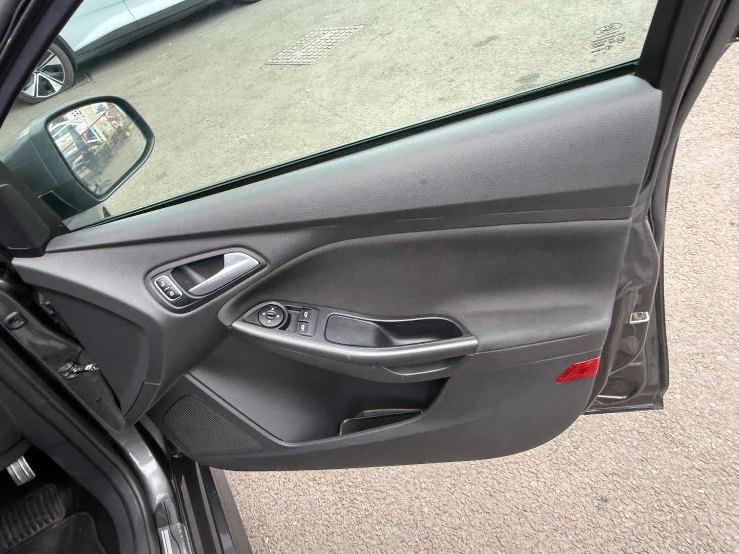 Used Ford Focus 2017 for sale - 78204213: Photo 16