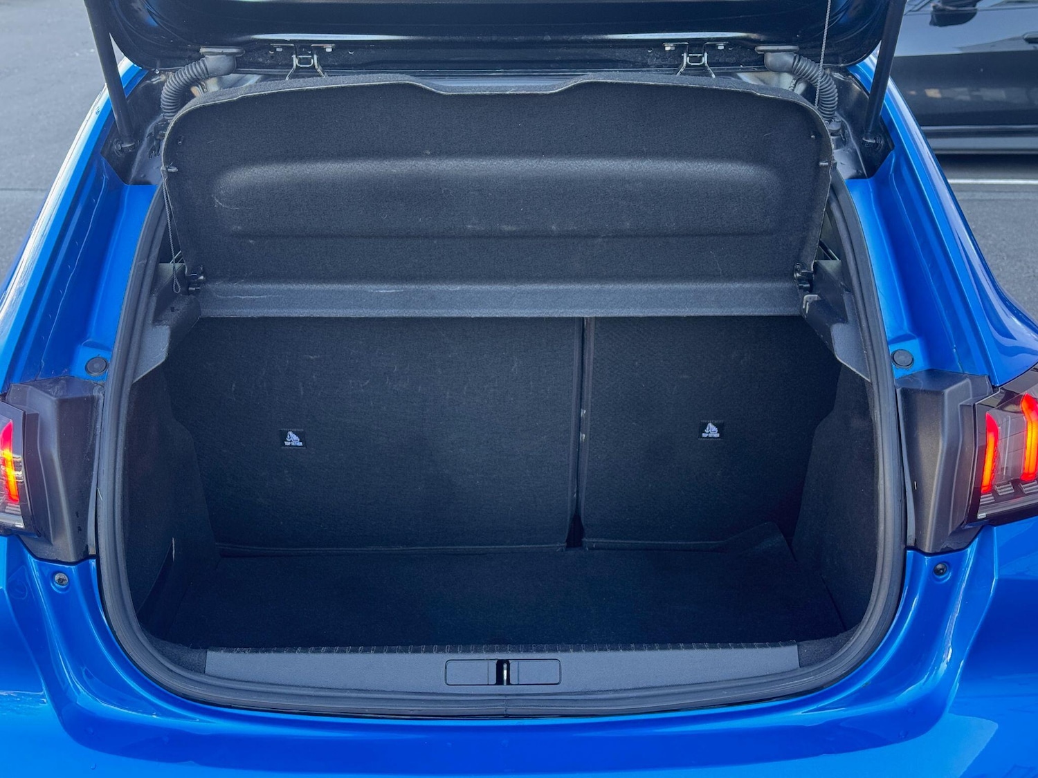 Used Peugeot 208 2023 for sale - 76189363: Photo 13