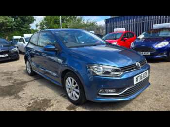 Used Volkswagen Polo 2016 for sale - 75074003: Photo