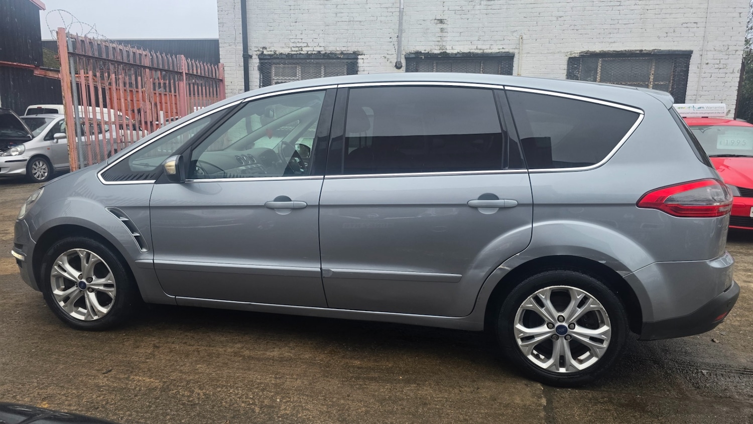 Used Ford S-Max 2012 for sale - 76609807: Photo 6