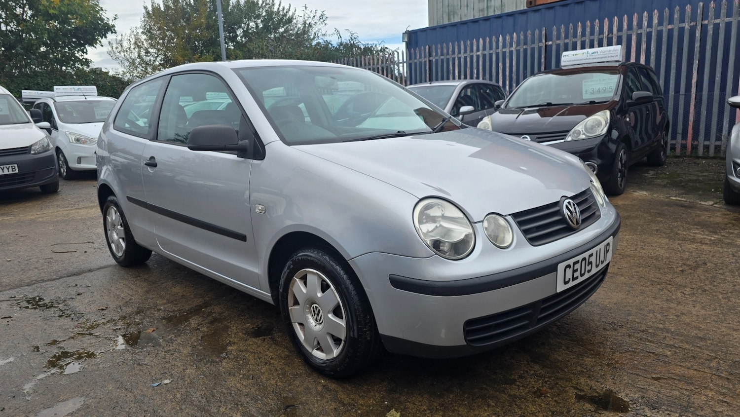 Used Volkswagen Polo 2005 for sale - 76352180: Photo 2